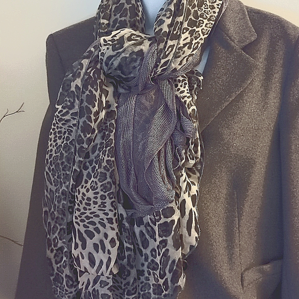 Fashion scarf